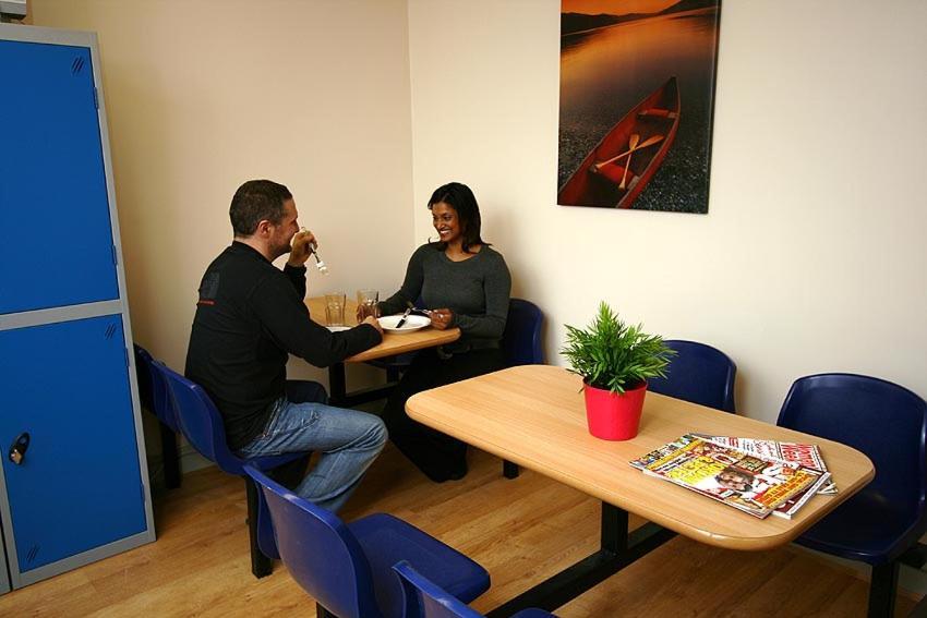 24/7 London Hostel Exterior photo