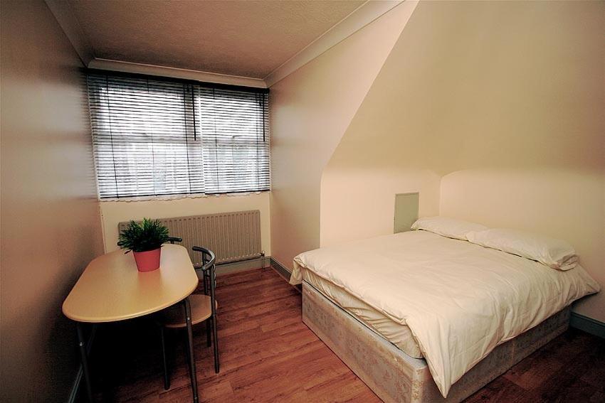24/7 London Hostel Exterior photo