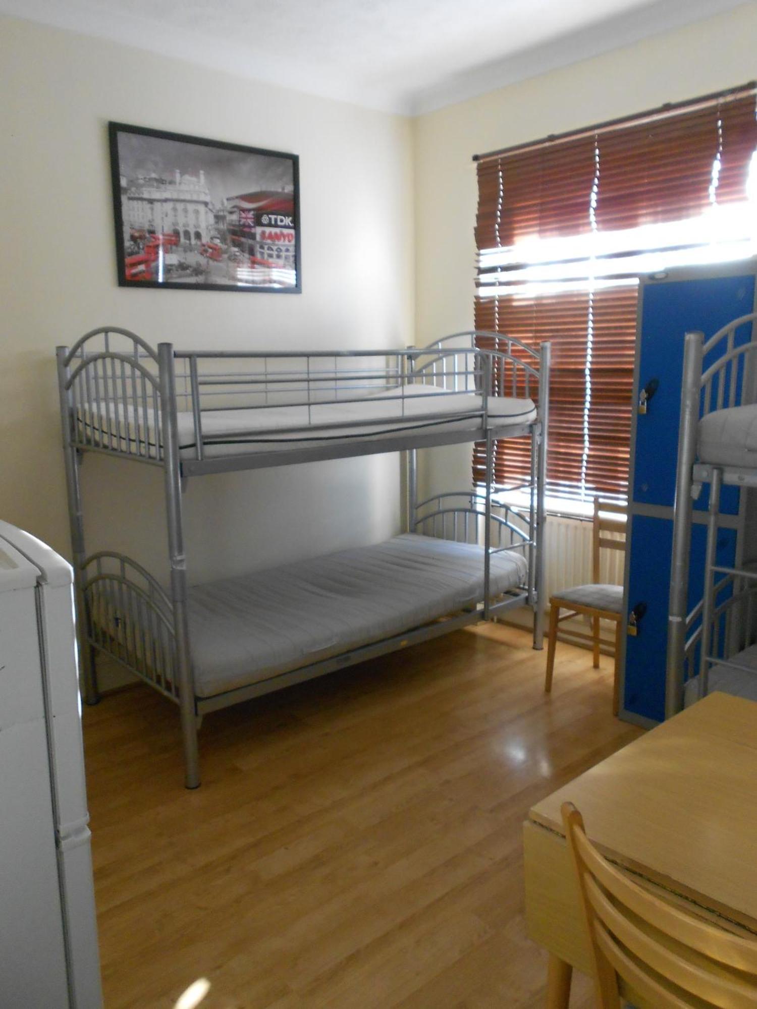 24/7 London Hostel Exterior photo